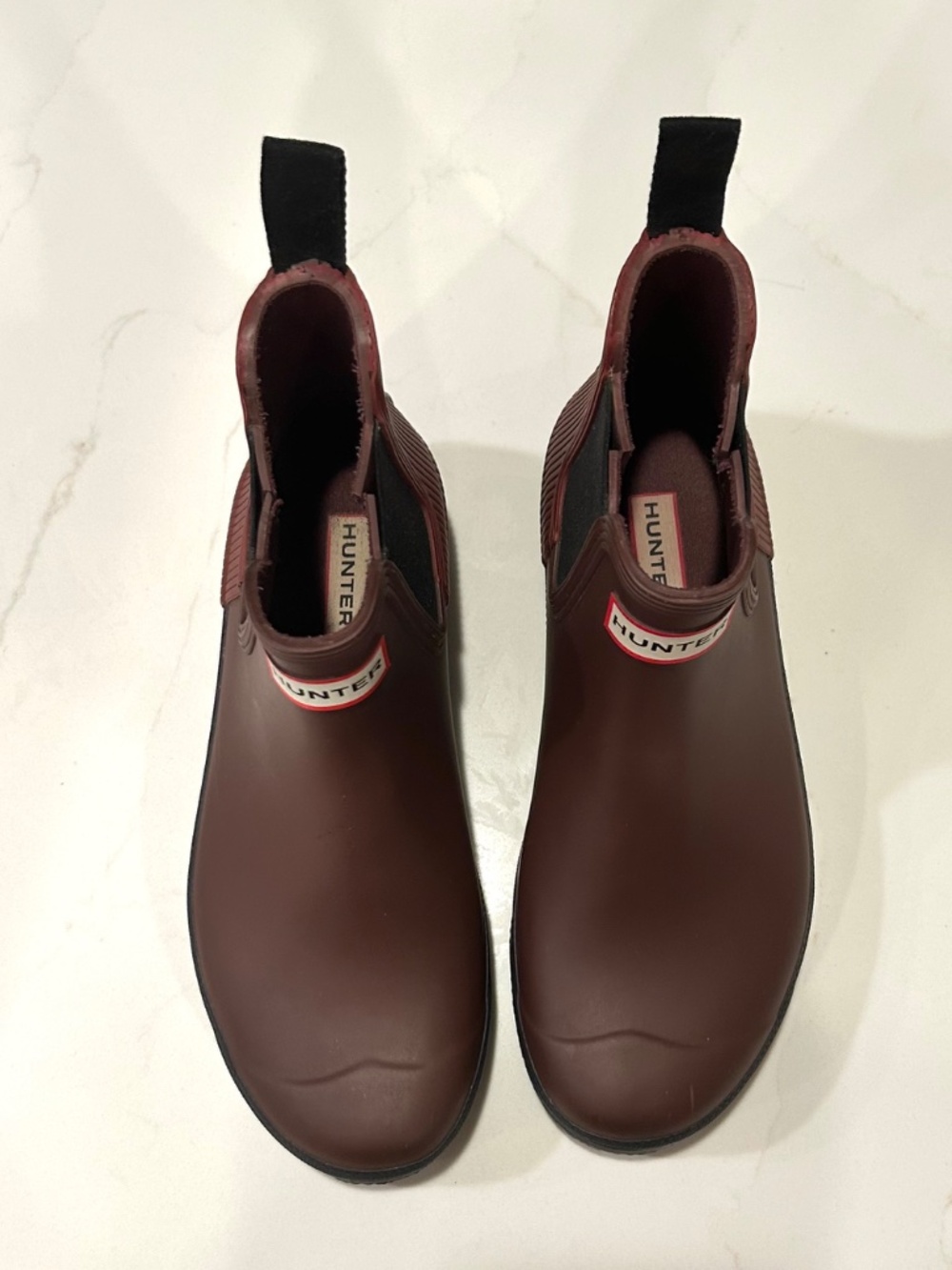 Hunter Commando Chelsea Boots for Women, Size 8- Muted Berry & Black - Picture 6 of 7